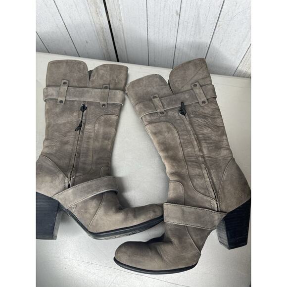 Born Crown Taupe Leather Mid Calf Heeled Riding Boot Distressed Size 8.5 - Picture 7 of 7